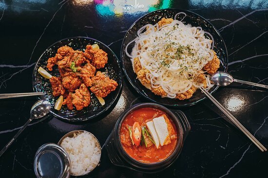 gà tre đá bồ 999 trạng 1100g gà tre đá bồ 999 trạng 1100g